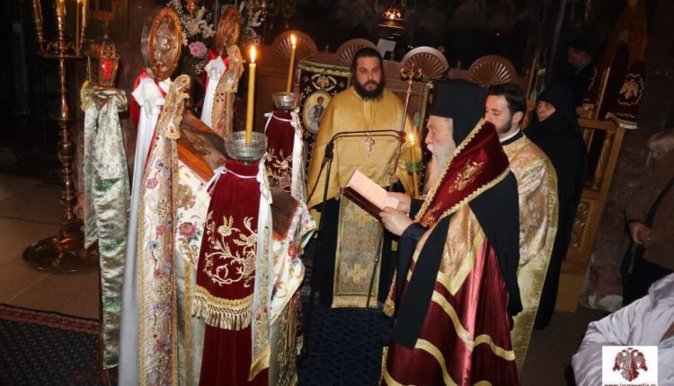 Πλήθος-προσκυνητών-στους-Α’-Χαιρετισμούς-προς-την-Υπεραγία-Θεοτόκο-στην-ΙΜ.-Ζερμπίτσης