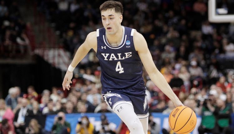 Στους-Μάβερικς-ο-Πουλακίδας