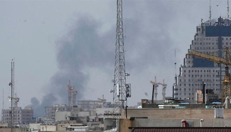 Το-Ισραήλ-εξαπολύει-μεγάλο-κύμα-πληγμάτων-στο-Ιράν:-Εκρήξεις-στην-Τεχεράνη