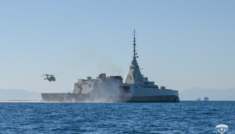 Στην-Κύπρο-η-φρεγάτα-«Κίμων»,-το-σύστημα-«Κένταυρος»-και-2-μαχητικά-f-16