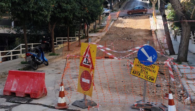 Ζωγράφου:-Συνεργείο-έσκαψε-30-μέτρα-σε-12-μέρες-κι-εξαφανίστηκε-–-Δημότες-ψάχνουν-λύση-και-απαντήσεις