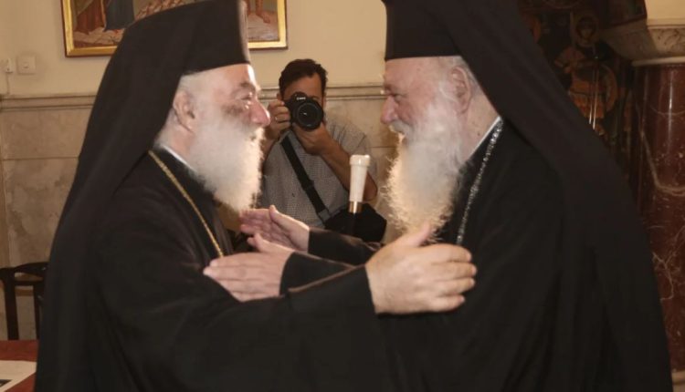 Συνάντηση-με-τον-Αρχιεπίσκοπο-Ιερώνυμο-θα-έχει-το-απόγευμα-ο-Πατριάρχης-Αλεξανδρείας