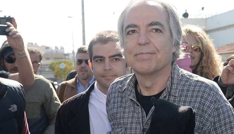 Συγγενείς-θυμάτων-17Ν-για-συνέντευξη-Κουφοντίνα: Να-χαίρεστε-τη-ματωμένη-σας-τηλεθέαση