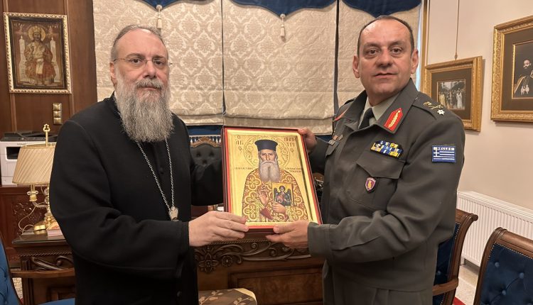 Συνάντηση-Μητροπολίτη-Τρίκκης-με-το-νέο-Ανώτερο-Διοικητή-Φρουράς-Τρικάλων-και-Διοικητή-ΣΜΥ.