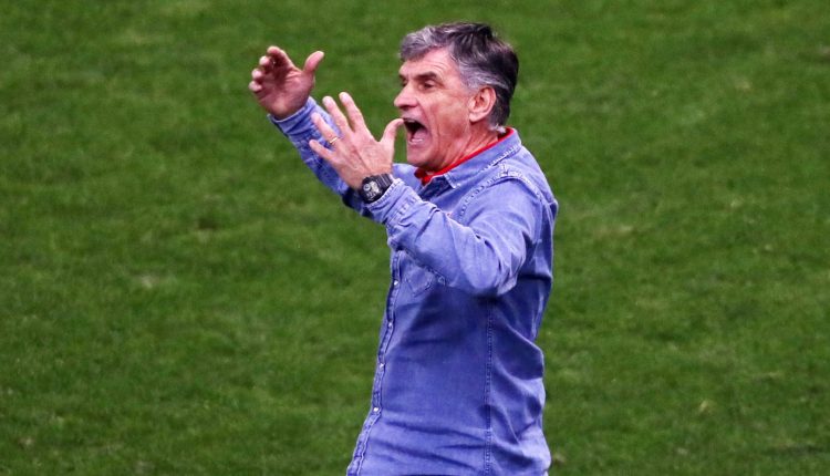 Νέα-«κατσάδα»-Μεντιλίμπαρ-σε-δύο-παίκτες-του-–-Έξαλλος-με-τον…-αδιάφορο-στον-Ολυμπιακό