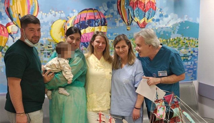 «Από-εδώ-και-πέρα-μόνο-χαρές»:-Βγήκε-από-τη-ΜΕΘ-το-μωρό-που-είχε-προσβληθεί-από-μηνιγγίτιδα-στη-Ζάκυνθο