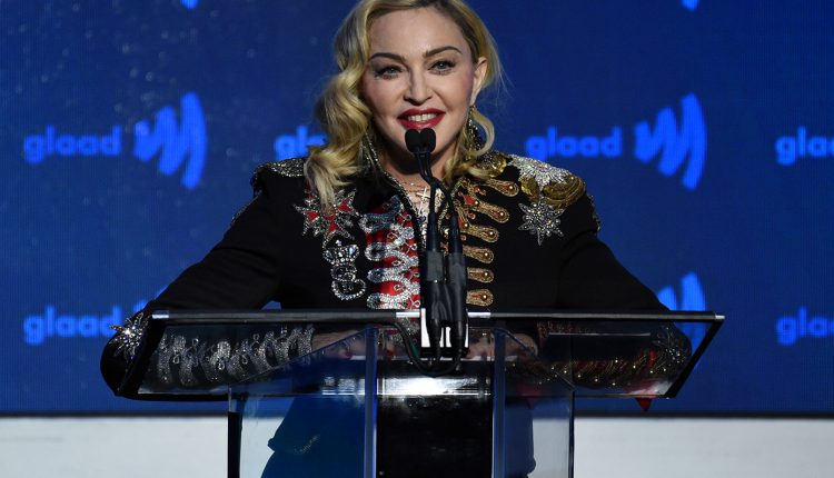 Θέλτα:-Η-ανοιχτή-επιστολή-στη…-Μαντόνα-για-τη-φανέλα-που-φόρεσε-το-1990