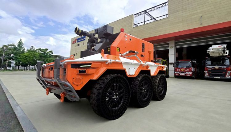 Η-hyundai-παρουσιάζει-ρομπότ-πυρόσβεσης-κατασκευασμένο-για-να-αντέχει-σε-θερμοκρασίες-800-βαθμών-Κελσίου