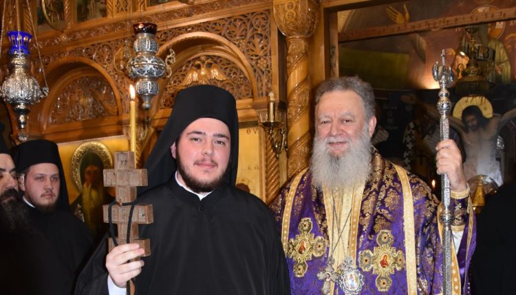 Κουρά-νέου-Μοναχού-στην-Ιερά-Μονή-Οσίου-Δαυίδ-Γέροντος