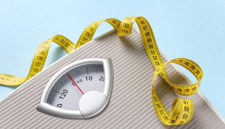 Ναι,-υπάρχει-σωστός-και-λάθος-τρόπος-να-ζυγιζόμαστε-–-Τι-πρέπει-να-προσέχετε