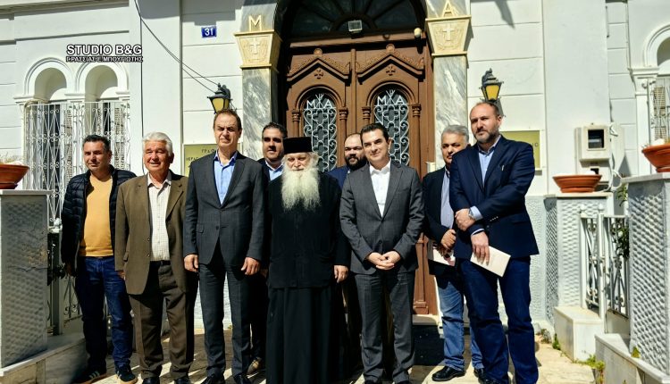 Οι-Κωνσταντίνος-Σκρέκας-και-Στυλιανός-Κονταδάκης-στον-Αργολίδος-Νεκτάριο