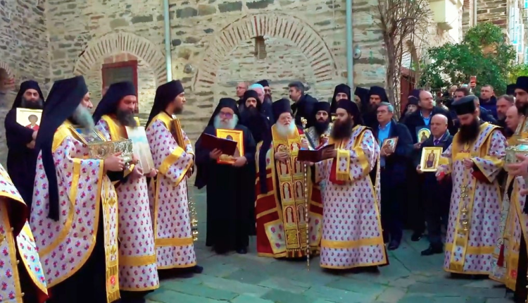 Η-Κυριακή-της-Ορθοδοξίας-στην-ΙΜΜ.-Βατοπαιδίου-(ΒΙΝΤΕΟ)