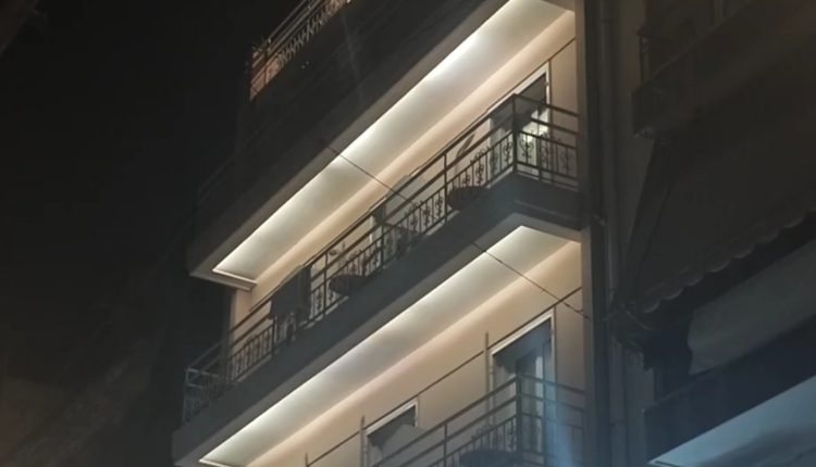 Τραγωδία-στα-Εξάρχεια:-Νεκρός-15χρονος-μαθητής-από-τη-Γαλλία-–-Έπεσε-από-μπαλκόνι-ξενοδοχείου