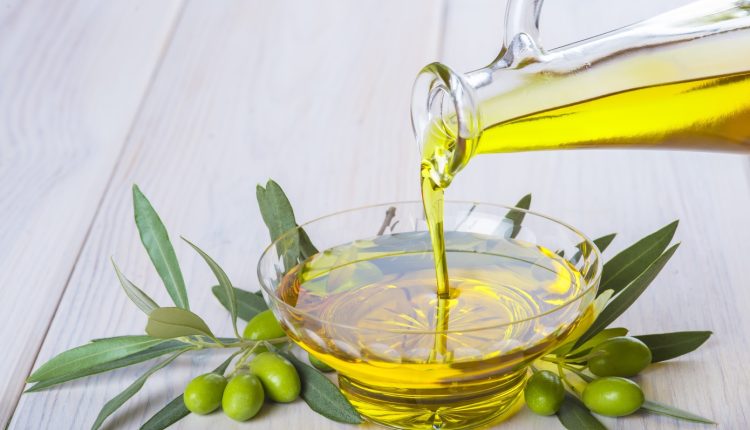 Γιατί-αξίζει-να-μαγειρεύουμε-με-έξτρα-παρθένο-ελαιόλαδο-–-Τι-δείχνει-νέα-έρευνα