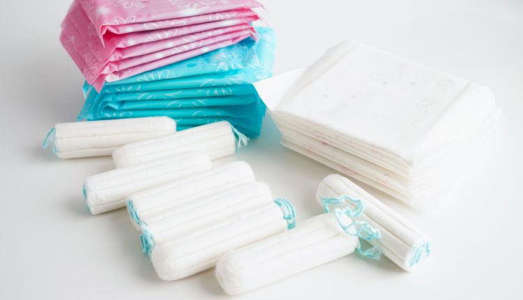 Δωρεάν-18-εκατομμύρια-προϊόντα-περιόδου-σε-μαθήτριες-σε-όλη-την-Ελλάδα