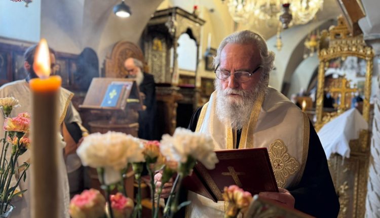 Η-Β’-Στάση-των-Χαιρετισμών-στον-ΙΝ.-Αγίων-Κωνσταντίνου-και-Ελένης-στην-Ιερουσαλήμ