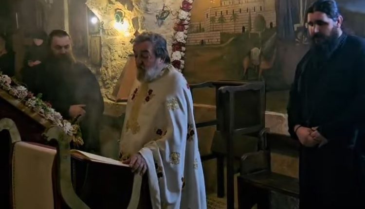 Προσευχή-προς-την-Υπέρμαχο-Στρατηγό-εν-μέσω-εμπόλεμης-κατάστασης-στους-Αγίους-Τόπους