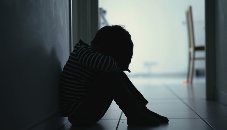 82χρονος-συνταξιούχος-γυναικολόγος-συνελήφθη-για-παιδική-πορνογραφία-–-Είχε-και-γυμνές-φωτογραφίες-των-εγγονιών-του