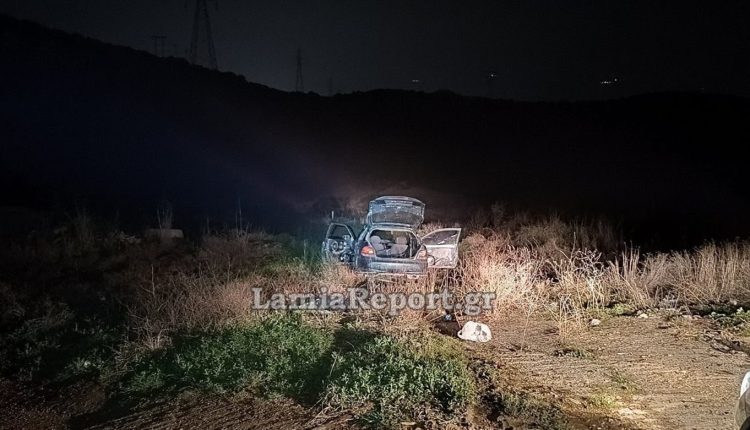 Λαμία:-Χαμός-με-καταδίωξη-νεαρών-Ρομά-–-Προκάλεσαν-ζημιές-σε-αυτοκίνητα,-ενώ-οδηγούσαν-στο-αντίθετο-ρεύμα