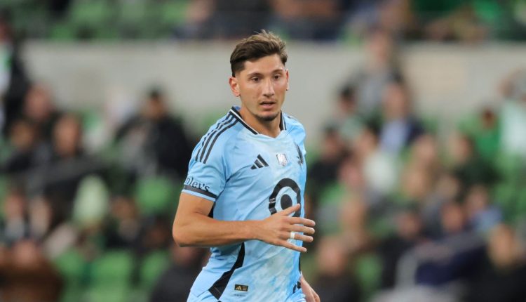 Τριάντης:-Σκόραρε-από-τα-35-μέτρα-και-ξέσπασε-σε-κλάματα