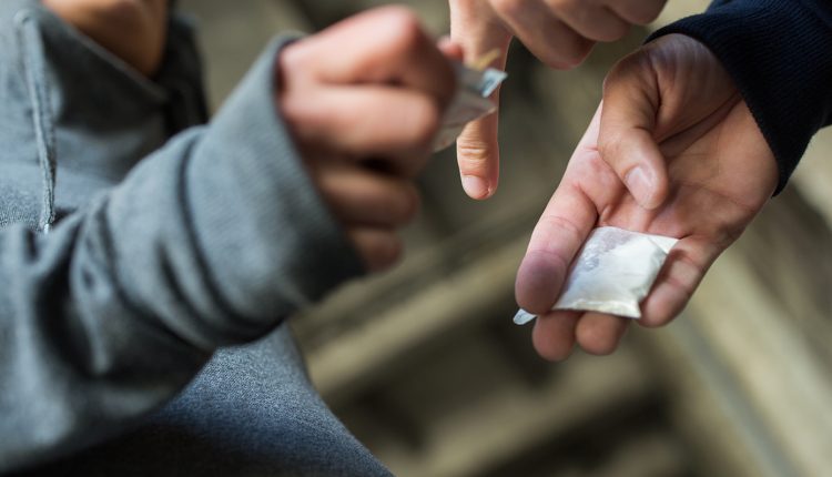 «Καμπανάκι»-για-τη-χρήση-ψυχοδραστικών-ουσιών-–-«Συνδέεται-με-τον-κίνδυνο-εγκεφαλικού-επεισοδίου-ακόμα-και-σε-νέους»-λένε-οι-ειδικοί