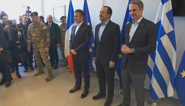 Κύπρος:-Ολοκληρώθηκε-η-συνάντηση-Μητσοτάκη-–-Μακρόν-–-Χριστοδουλίδη-στην-Πάφο