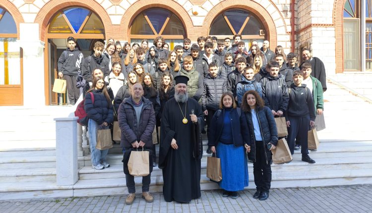 Διάλογος-του-Μητροπολίτου-Φλωρίνης-Ειρηναίου-με-μαθητές-στην-Πτολεμαΐδα