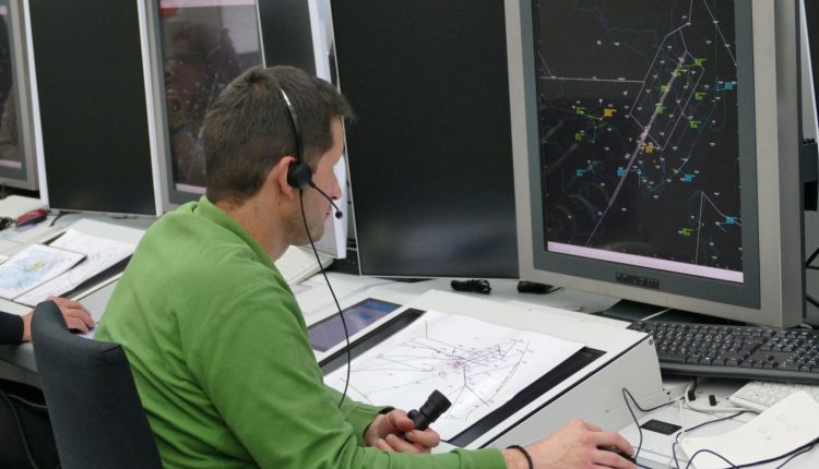 ΥΠΑ:-Εκπαίδευση-ελεγκτών-εναέριας-κυκλοφορίας-και-προσομοίωση-στις-νέες-διαδικασίες-για-τον-εκσυγχρονισμό-του-εναέριου-χώρου-Αθηνών