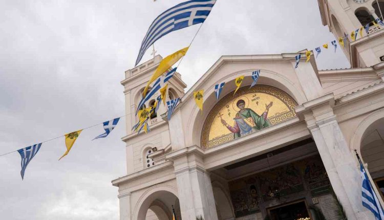 Ολοκληρώθηκε-η-αλλαγή-του-Πολιούχου-Αγίου-της-Κηφισιάς