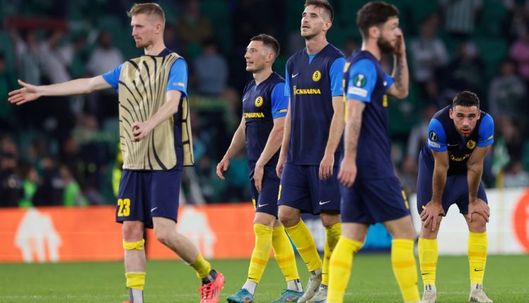 Η-συντριβή-από-την-ΑΕΚ-έφερε-άμεσα-νέο-προπονητή-στην-Τσέλιε