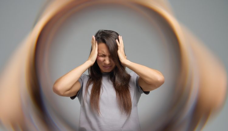 Ημικρανία-στις-γυναίκες:-7-στις-10-δεν-λαμβάνουν-εξατομικευμένη-φροντίδα