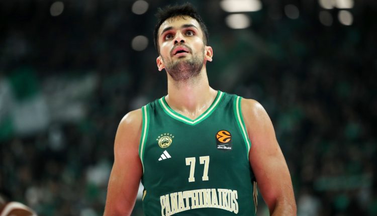 Γιούρτσεβεν:-Συμπαίκτης-του-Κάρι-στους-Γκόλντεν-Στέιτ-Γουόριορς-ο-πρώην-σέντερ-του-Παναθηναϊκού