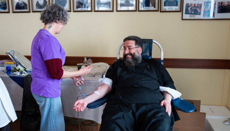 Αθρόα-συμμετοχή-στην-8η-Ημέρα-Αγάπης-του-Ιερού-Ναού-Αγίου-Νικολάου-Φλαρίου-Καλαμάτας