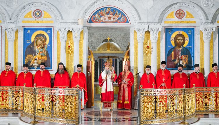 Σερβίας-Πορφύριος:-Ο-Κύριος-μας-με-το-πάθος-Του-μετέτρεψε-τον-σταυρό-σε-σημείο-νίκης