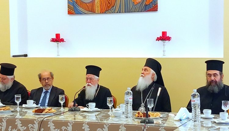 Ο-Μητροπολίτης-Λαοδικείας-στην-Ιερατική-Σύναξη-της-Ιεράς-Μητροπόλεως-Λήμνου