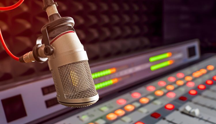 Το-Αριστοτέλειο-Πανεπιστήμιο-εγκαινιάζει-το-νέο-διαδικτυακό-ραδιόφωνο