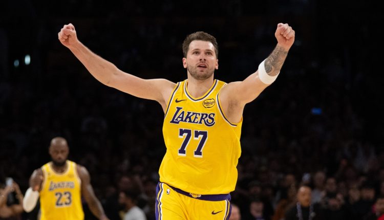 Η-νέα-ζωή-του-Ντόνσιτς,-η-σύνδεση-με-τη-Σαράποβα-και-η-εντυπωσιακή-κατοικία-στο-manhattan-beach