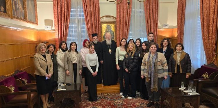 Αρχιεπίσκοπος-Ιερώνυμος:-Η-ανακοίνωση-του-Υπουργείου-Παιδείας-για-τις-Ιερές-Εικόνες-και-το-μάθημα-των-Θρησκευτικών-μας-αναπαύει