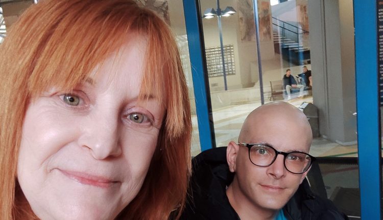 Χειρουργήθηκε-για-αφαίρεση-όγκου-ο-δήμαρχος-του-Άη-Στράτη-–-Η-φωτογραφία-μετά-την-επέμβαση