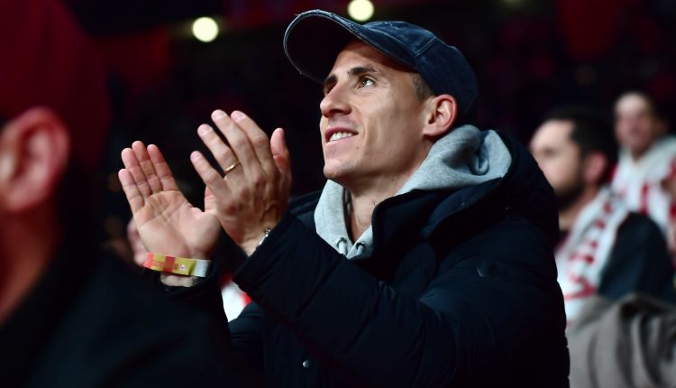 Ολυμπιακός:-Η-επιθυμία-του-Ποντένσε-είναι-να-συνεχίσει-στους-Ερυθρόλευκους