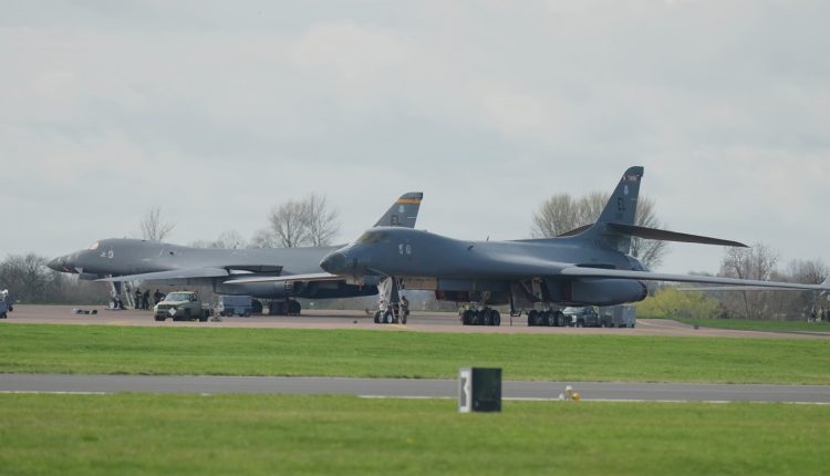 Η-Βρετανία-δίνει-το-«ok»-στις-ΗΠΑ-να-χρησιμοποιούν-βάσεις-στο-έδαφός-της-εναντίον-του-Ιράν