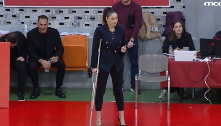 Ολυμπιακός-–-Παναθηναϊκός:-Μα-πατερίτσα-και-ψηλοτάκουνα-στο-ΣΕΦ-η-Σελέν-Ερντέμ