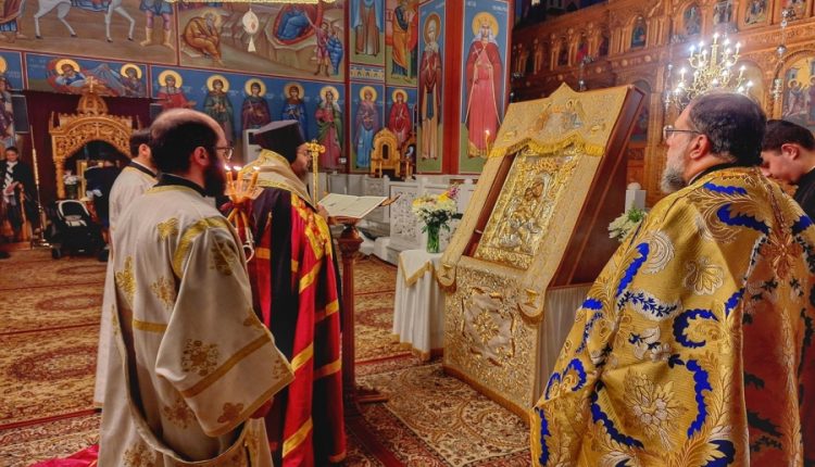 Μαρωνείας-Παντελεήμων:-Να-αντλήσουμε-δύναμη-από-την-πνευματική-μας-Μητέρα