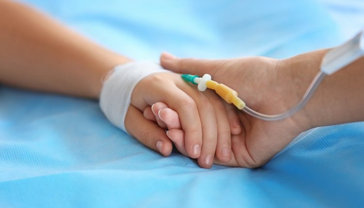 Χειρουργήθηκε-στο-κεφάλι-ο-7χρονος-από-τη-Βέροια-–-Έπαιζε-στην-εκκλησία,-σκόνταψε-και-έπεσε,-λέει-ο-πατέρας-του