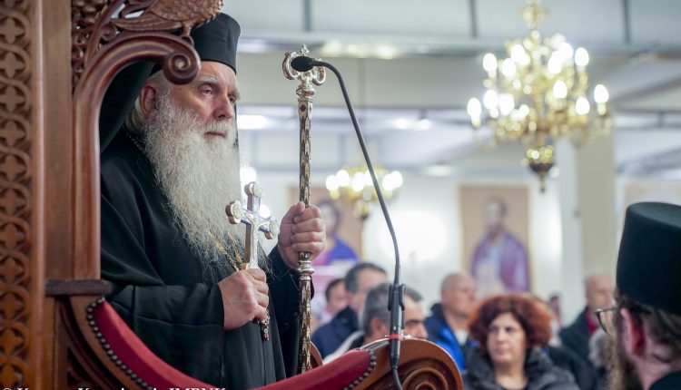 Ο-Αργολίδος-Νεκτάριος-στον-Ιερό-Ναό-Αγίου-Λουκά-του-Ιατρού-στην-Ιερά-Μονή-Παναγίας-Δοβρά-Βεροίας