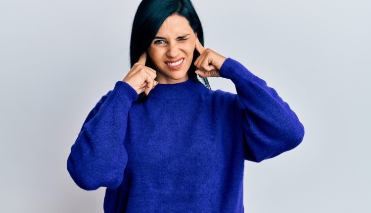 Όταν-συγκεκριμένοι-ήχοι-γίνονται-εκνευριστικοί:-Τι-είναι-η-μισοφωνία-και-πώς-μπορείτε-να-τη-διαχειριστείτε