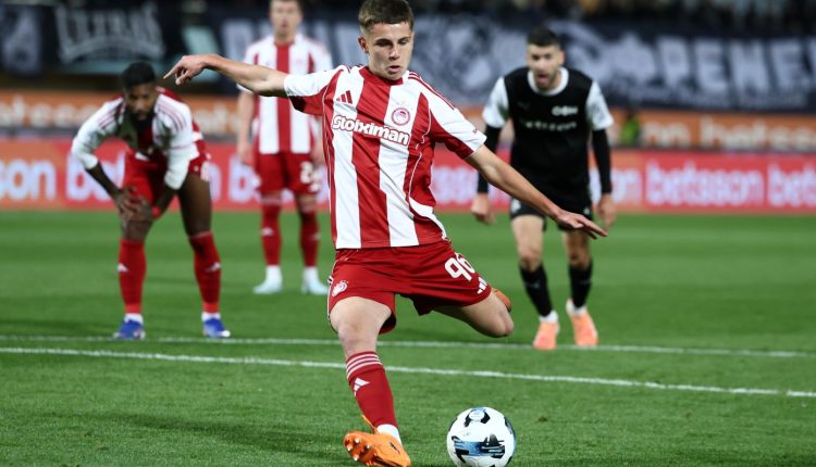 «Βλέπει»-Μουζακίτη-η-Μάντσεστερ-Γιουνάιτεντ