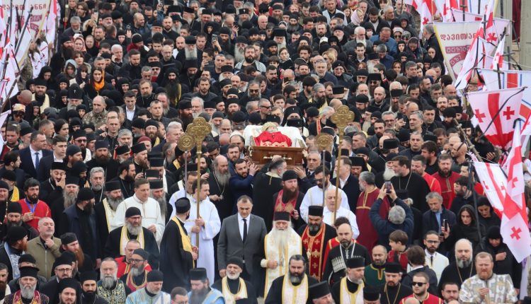 Η-Εξόδιος-Ακολουθία-του-μακαριστού-Πατριάρχη-Γεωργίας-(ΦΩΤΟ)