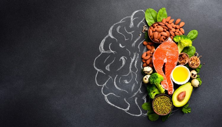 Αυτή-η-διατροφή-θα-μπορούσε-να-καθυστερήσει-τη-γήρανση-του-εγκεφάλου-για-χρόνια,-σύμφωνα-με-τους-επιστήμονες