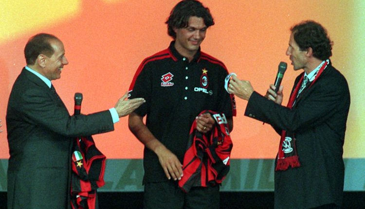 Ο-άγγελος-και-ο-διάβολος-του-Σαν-Σίρο:-Η-εποχή-Μπερλουσκόνι-στη-Μίλαν